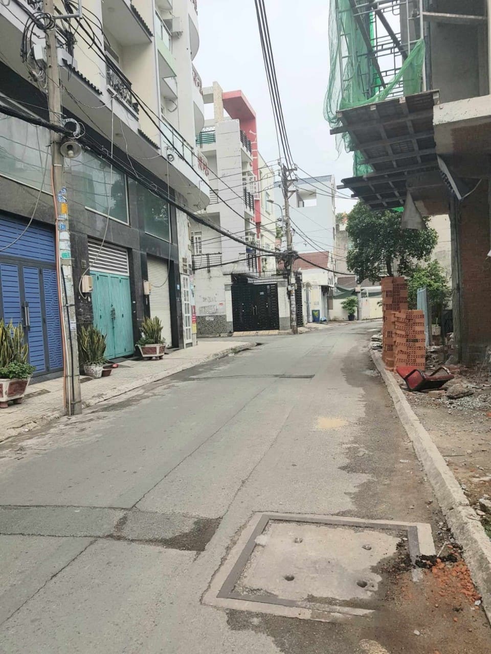 Bán nhà hẻm 110 Tô Hiệu 60m2 ngang 4 chỉ 6,2 tỷ còn TL..