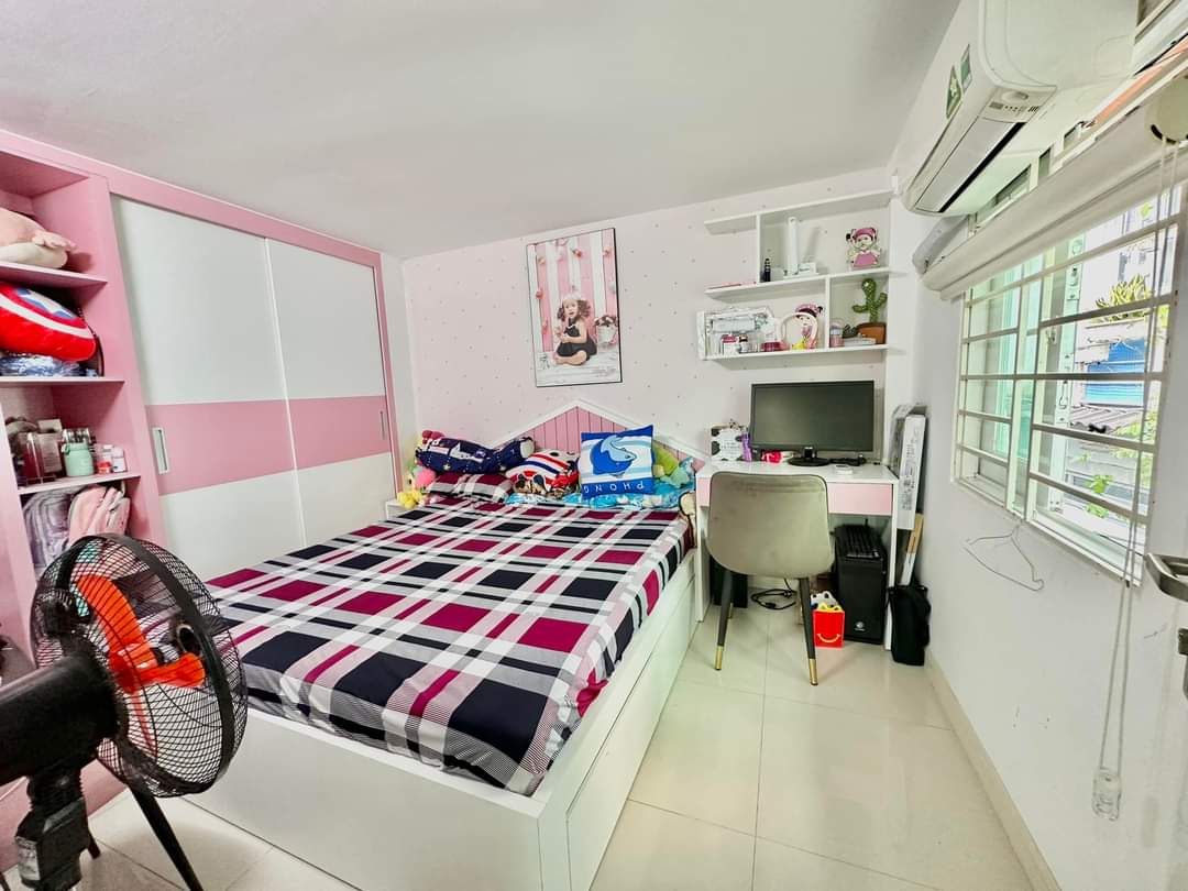 Giảm 500tr,Bán rẻ Nhà MớiĐẹp Phạm Văn Hai P3 Tân Bình Giáp Phú Nhuận,44m2,3 tầng,3Tỷ9.