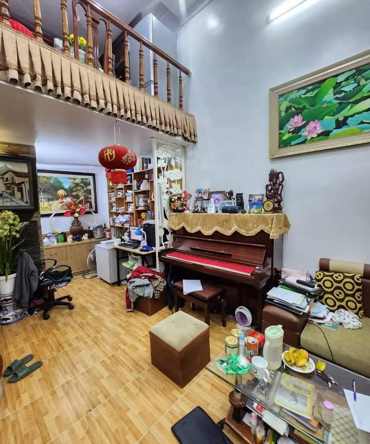 Thổ Quan, Khâm Thiên 42m2, 4 tầng, giá hơn 4 tỷ