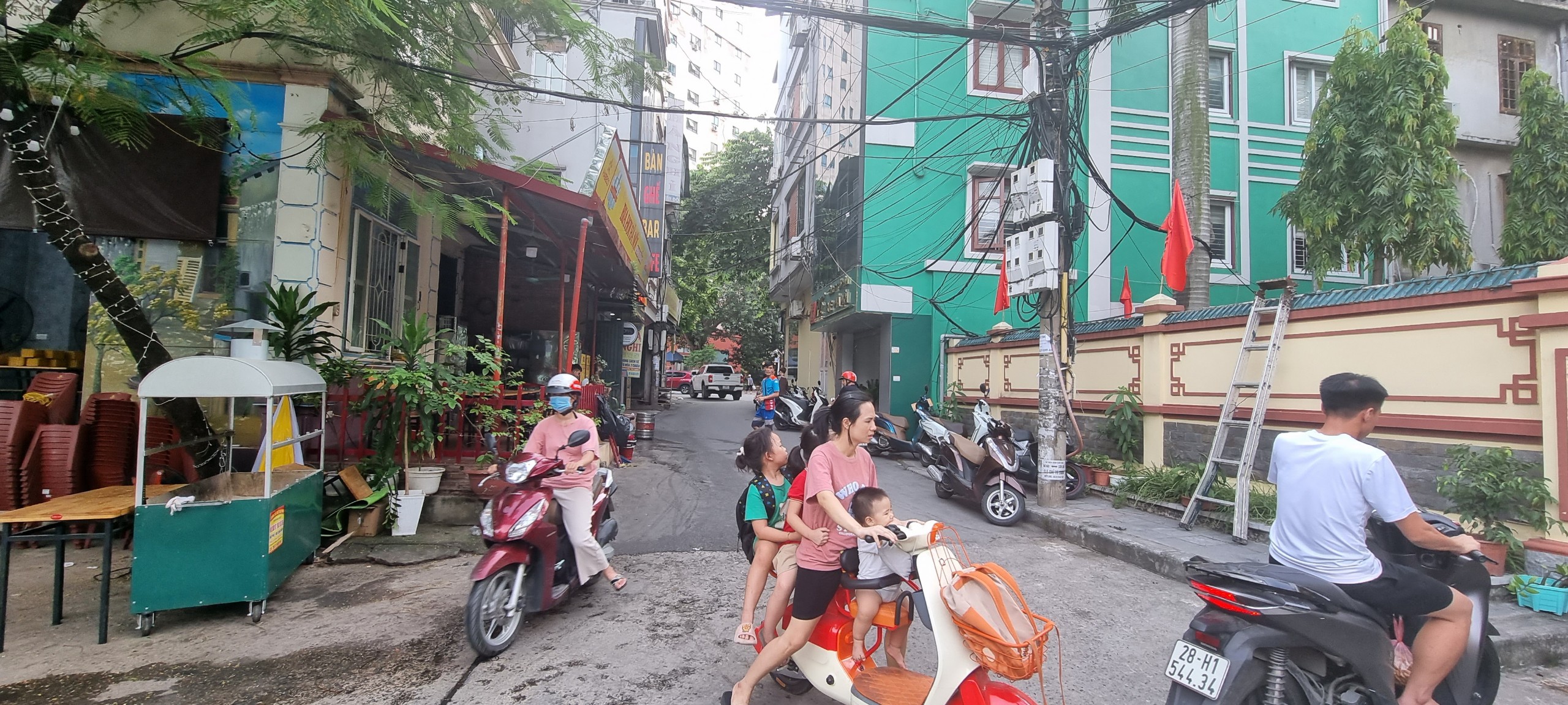 CCMN NGUYỄN THỊ ĐỊNH - THÔNG NGUYỄN NGỌC VŨ - 124M2 X 8 TẦNG - MẶT TIỀN 9M - 28 PHÒNG - DOANH THU 240TR/THÁNG.