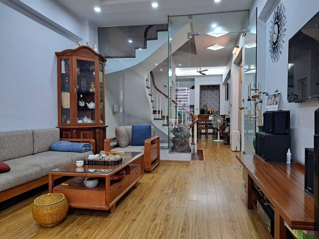 BÁN NHÀ VƯƠNG THƯA VŨ THANH XUÂN NHÀ MỚI DT RỘNG GẦN PHỐ KINH DOANH ĐỈNH GIÁ HẠT RẺ