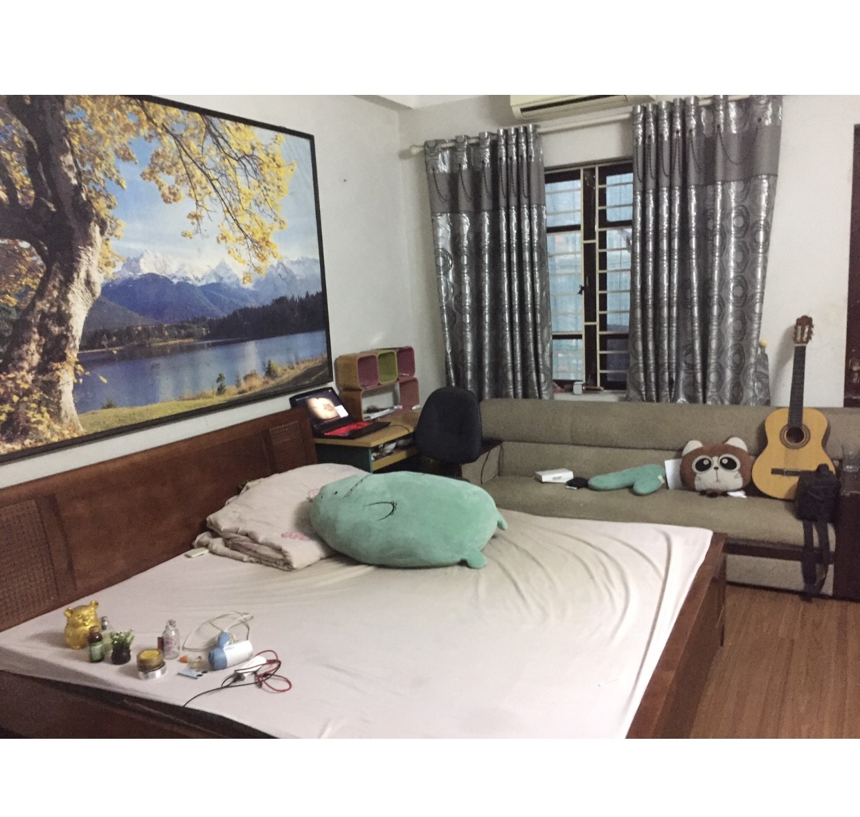 Chính chủ cho thuê phòng tầng 3 nhà mặt phố số 169 Bùi Xương Trạch, Thanh Xuân, Hà Nội.