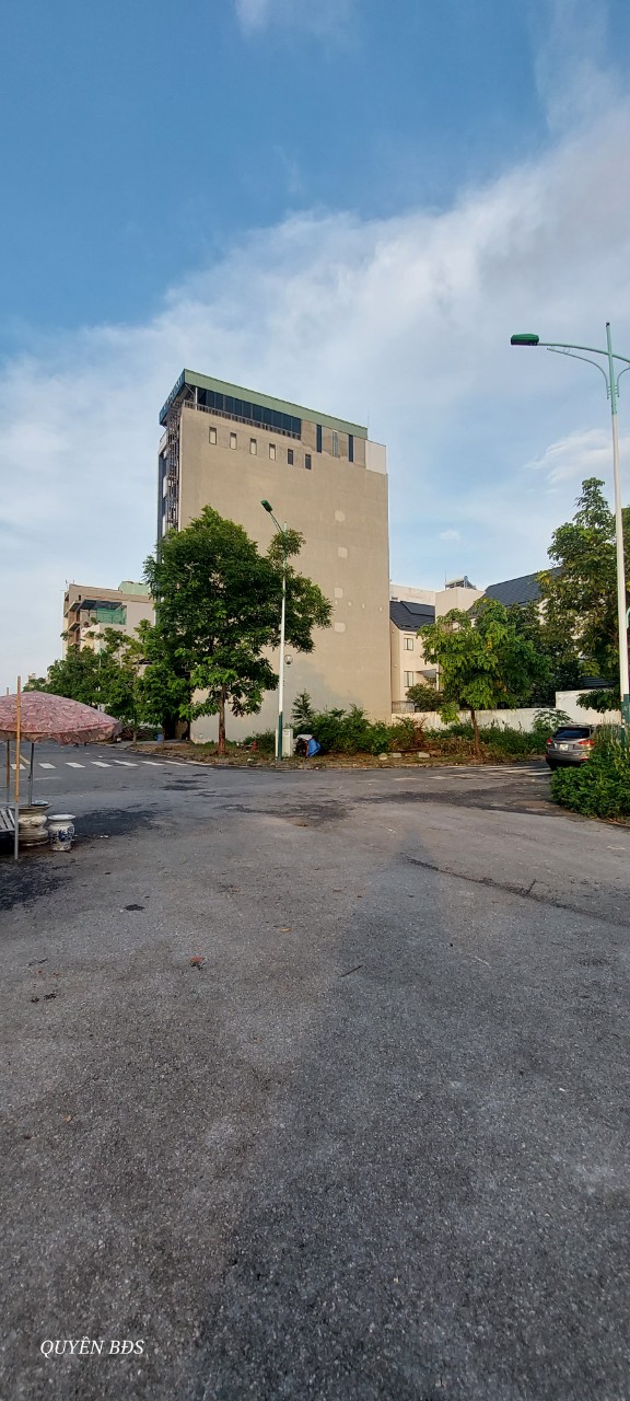 Bán lô đất289 M ngang 15 M 2 mặt Tiền ICC Quán Mau Lạch Tray Ngô Quyền.