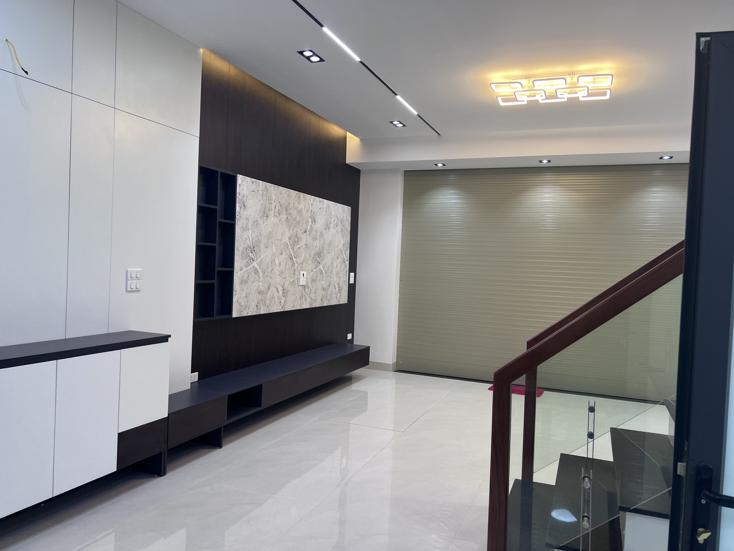 Nhà 5 tầng đẹp long lanh tại Trâu Quỳ Gia Lâm, giá nhỉnh 3 tỷ.