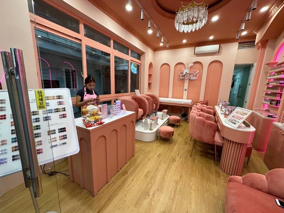 BÁN NHÀ TRUNG KÍNH CẦU GIẤY GẦN PHỐ NHÀ ĐẸP 7 TẦNG THANG MÁY DÒNG TIỀN SIÊU ĐỈNH