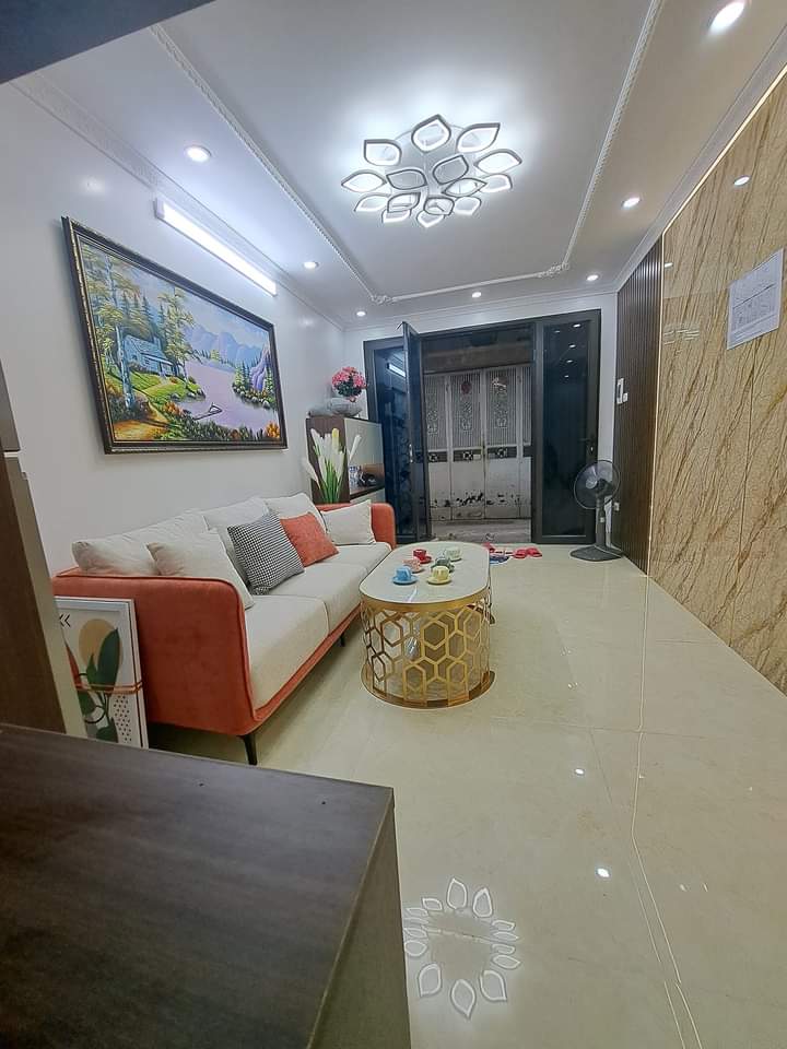 Bạch Mai, Hai Bà Trưng 24m2, 4 tầng, giá 3,35 tỷ.