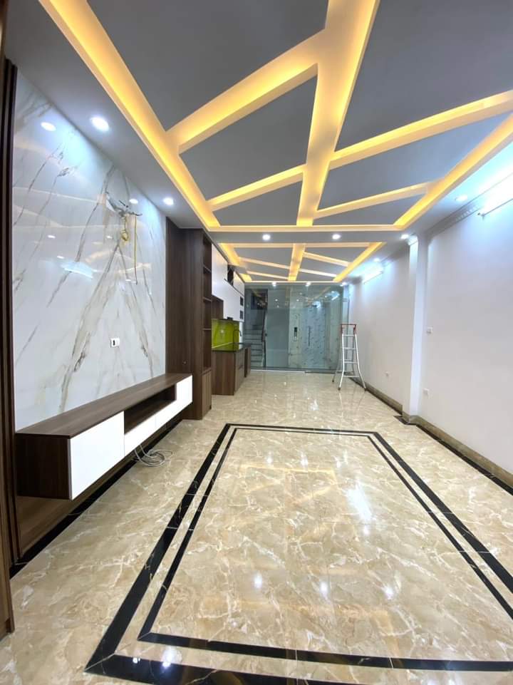 Vĩnh Tuy 42m2, 6 tầng, giá nhỉnh 10 tỷ.