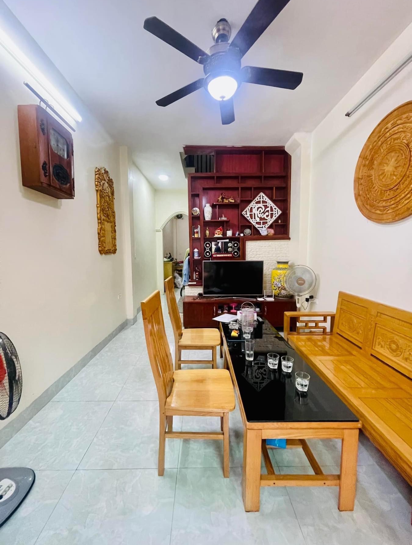 Lô góc 4 tầng Yên Xá Tân Triều, 36m2, Mt 3.2m, giá 3.8 tỷ, đầy đủ nội thất, cực gần ô tô.