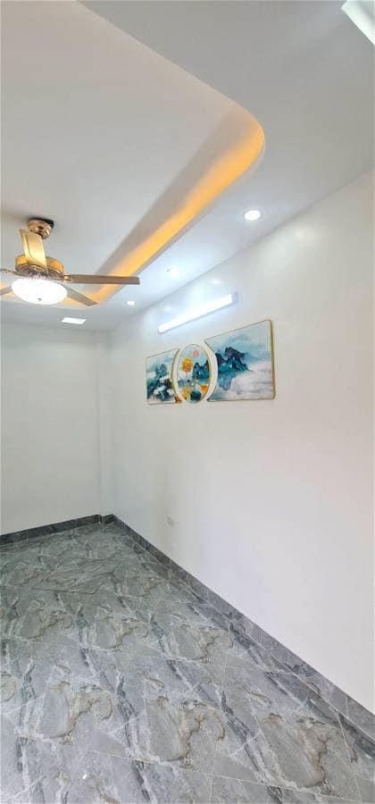 Bán gấp nhà phố Phương Mai, ô tô đỗ cửa, kinh doanh, 5 tầng, MT 5m giá 4,5 tỷ TL.