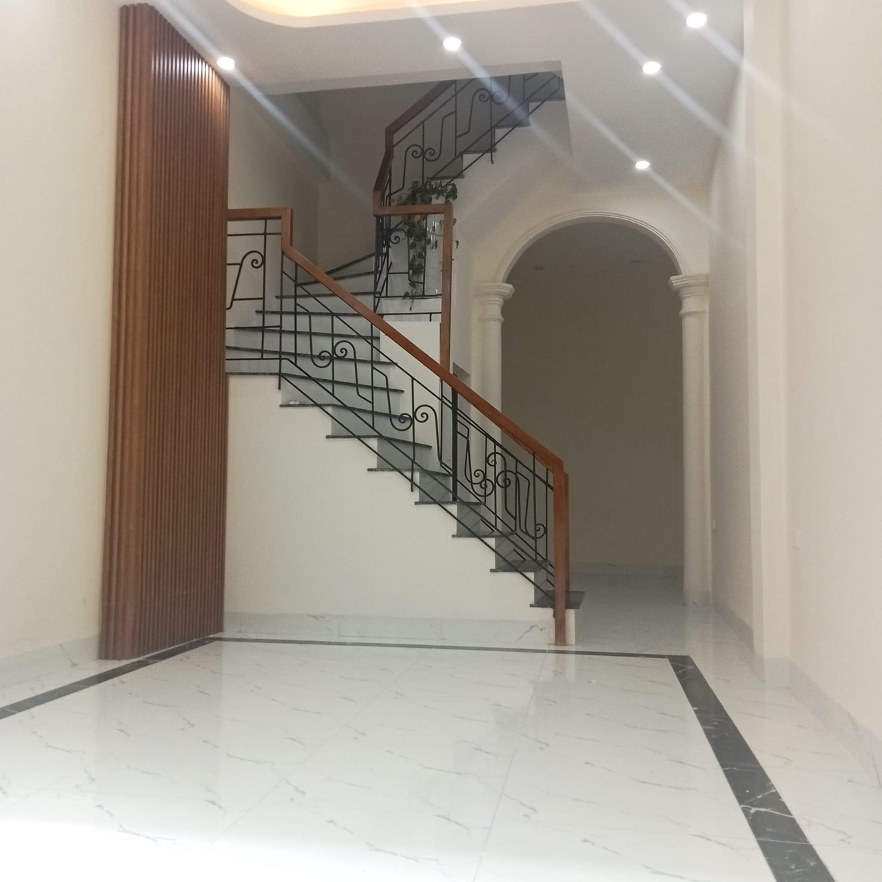 BÁN NHÀ AN DƯƠNG TÂY HỒ NHÀ MỚI 4 NGỦ ĐỦ CÔNG NĂNG - Ô TÔ VÀO NHÀ, KINH DOANH SIÊU ĐỈNH