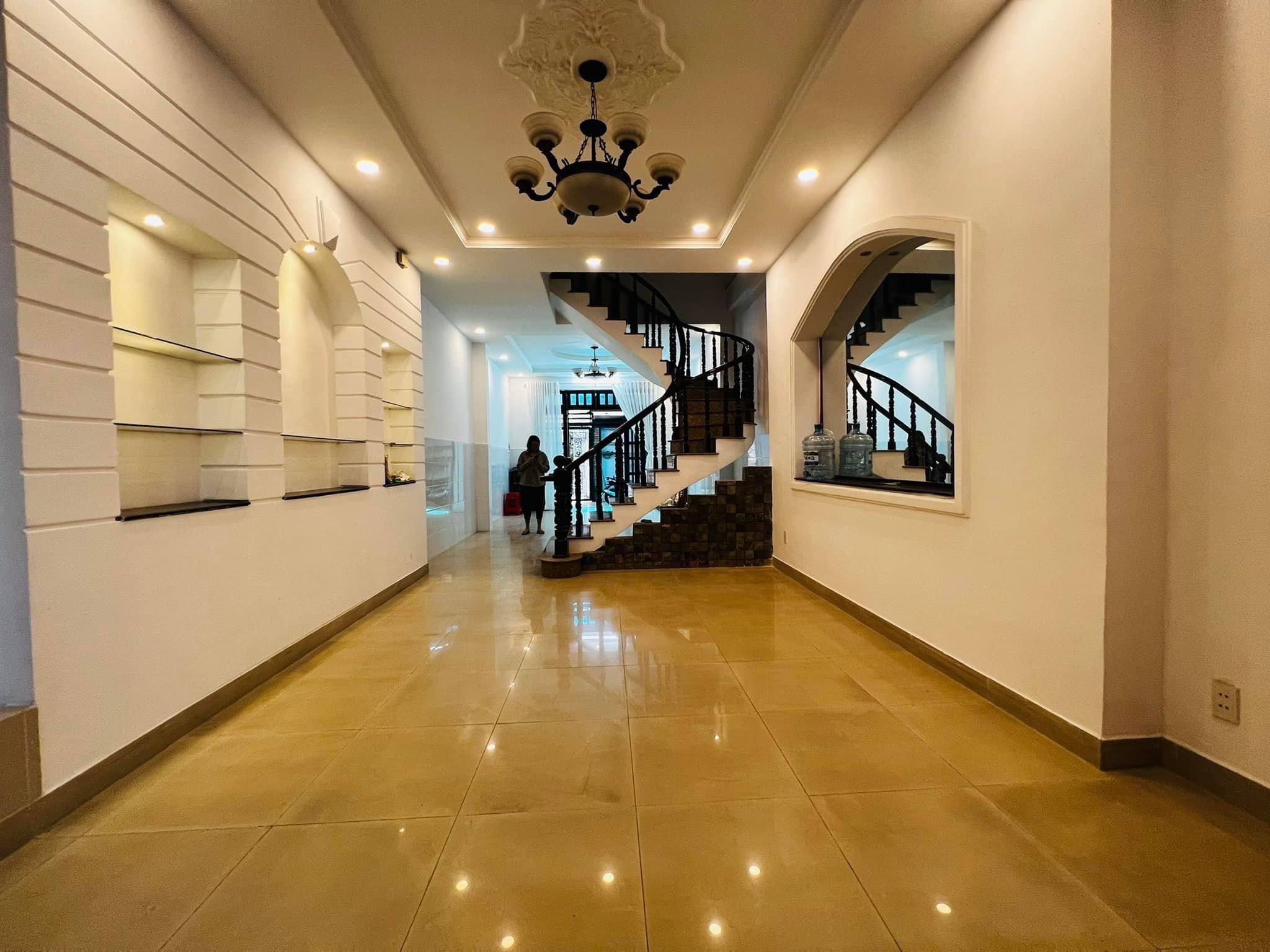 Chủ hấp hối Bank, bán gấp nhà đẹp 4 tầng, 7PN, 112m2, 13 tỷ, ngay ngã tư PN, Phan Đăng Lưu.