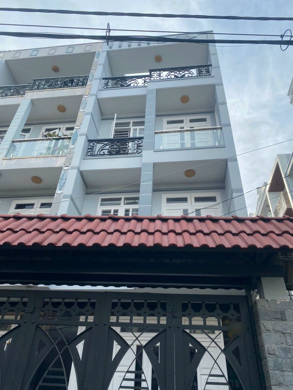 Cho thuê nhà hẻm 6m Liên Khu 10-11 Bình Tân 4,5 x 11 -3T- BTCT -15 triệu TL.