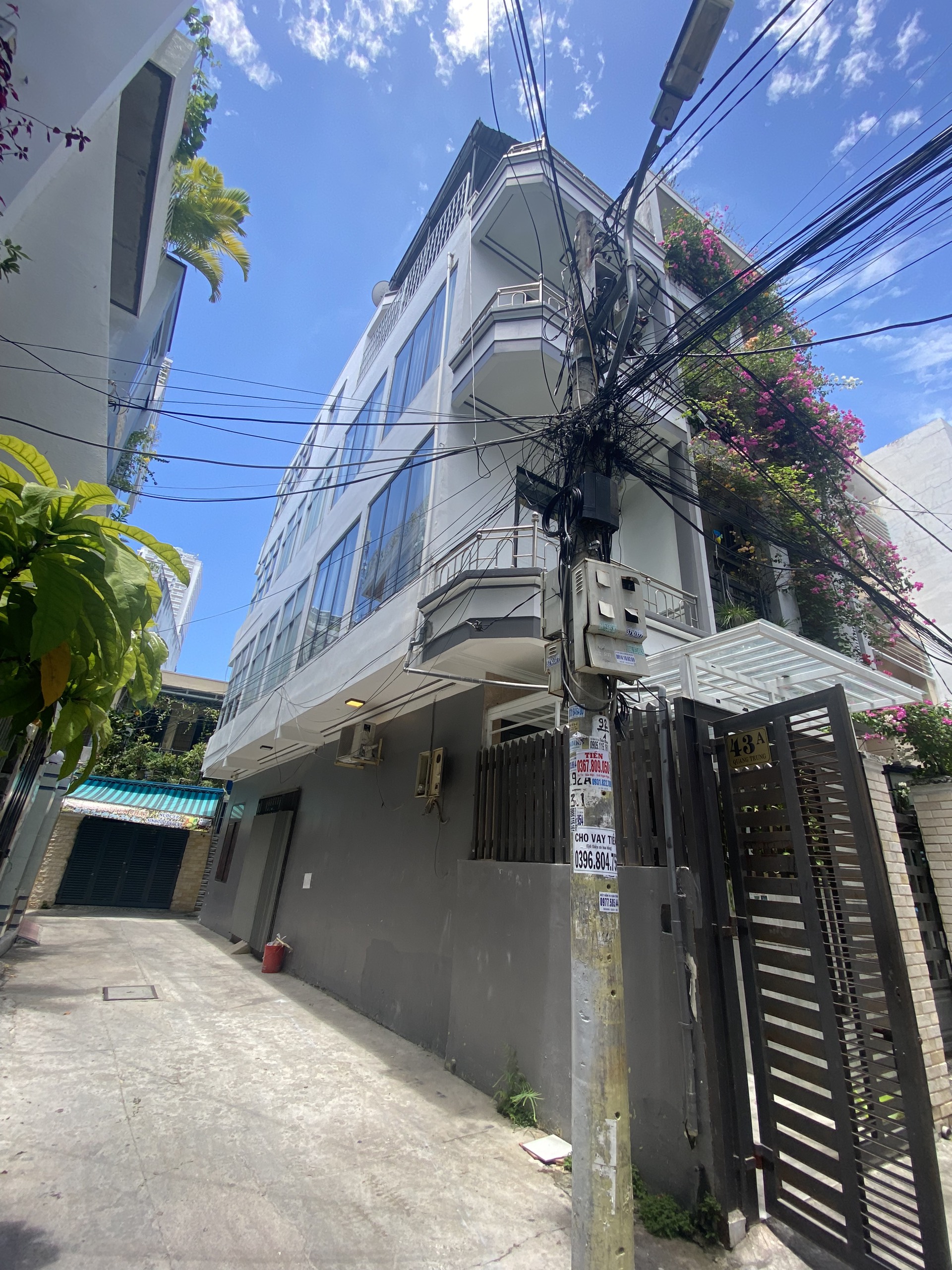 CHO THUÊ NHÀ NGUYÊN CĂN ĐƯỜNG QUANG TRUNG NHA TRANG 3 mặt thoáng.