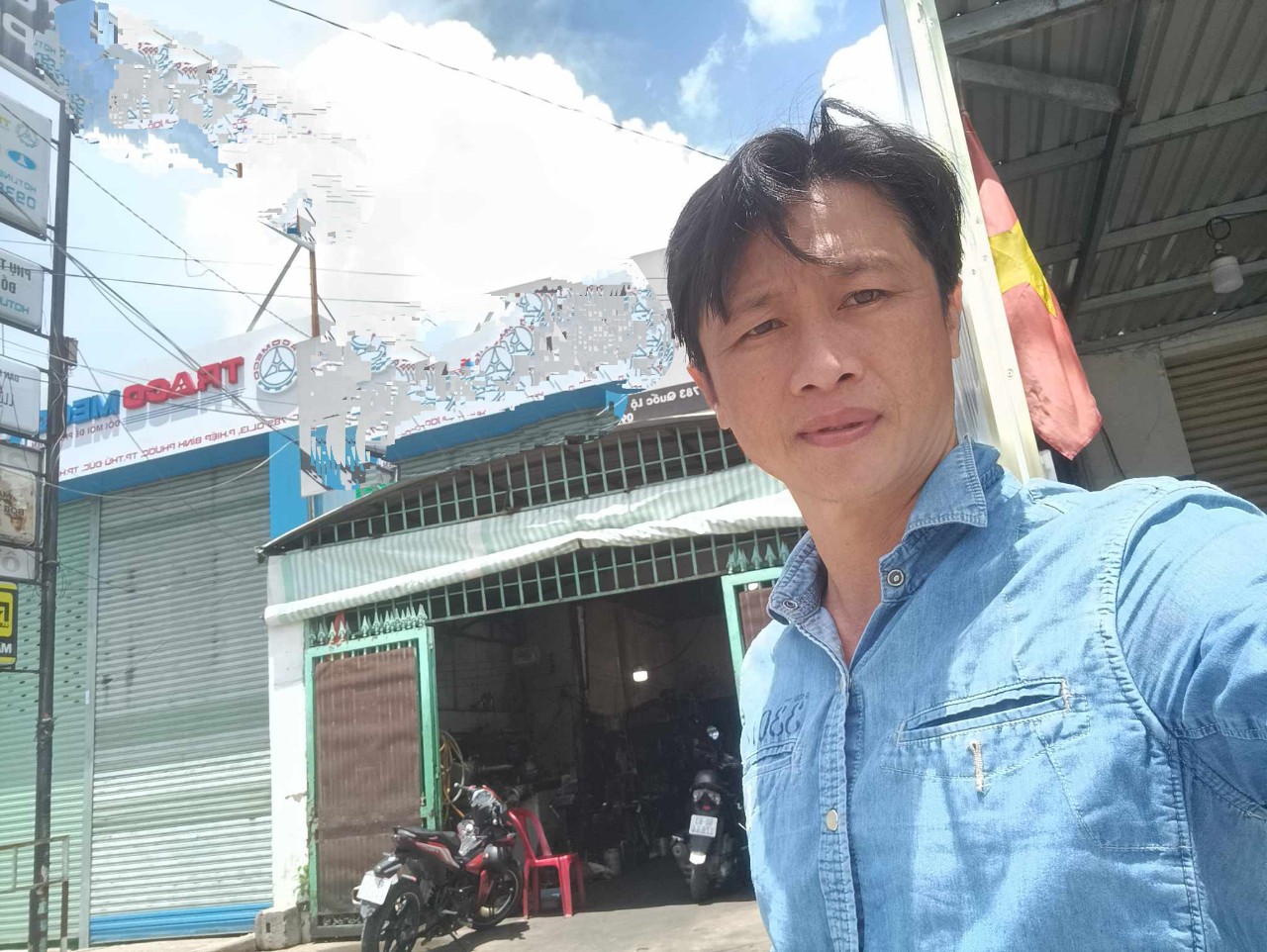 Ngộp nặng bán gấp mặt tiền Quốc lộ 13 Thủ Đức 273m2 ngang 6m 35 tỷ giảm chỉ còn 17,5 tỷ.