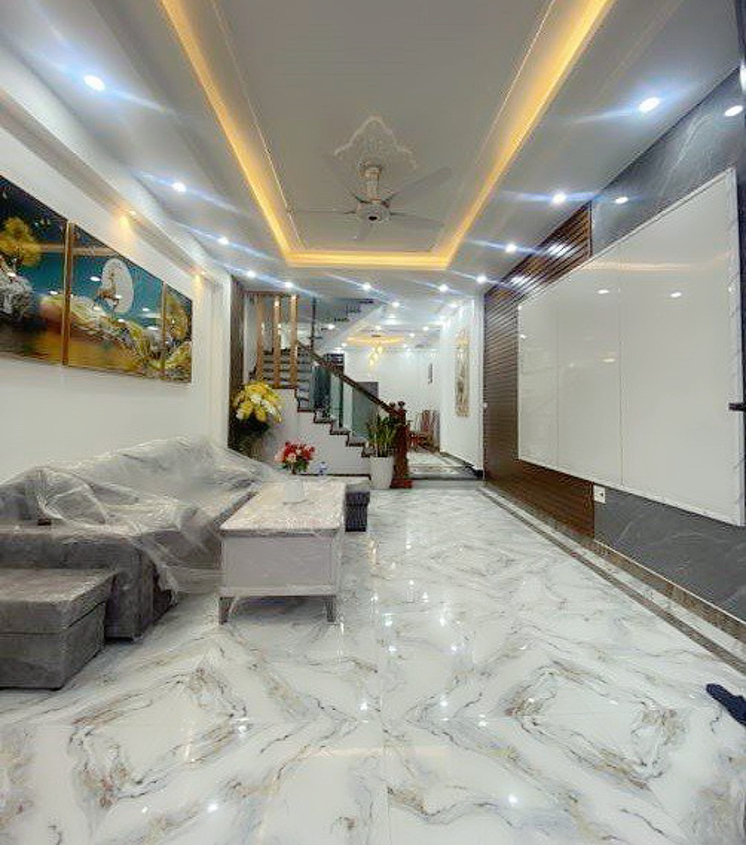 Bán nhà tuyến phố Văn Cao, 60m 4 tầng mới tinh GIÁ 6 tỉ ô.tô để trong nhaf.