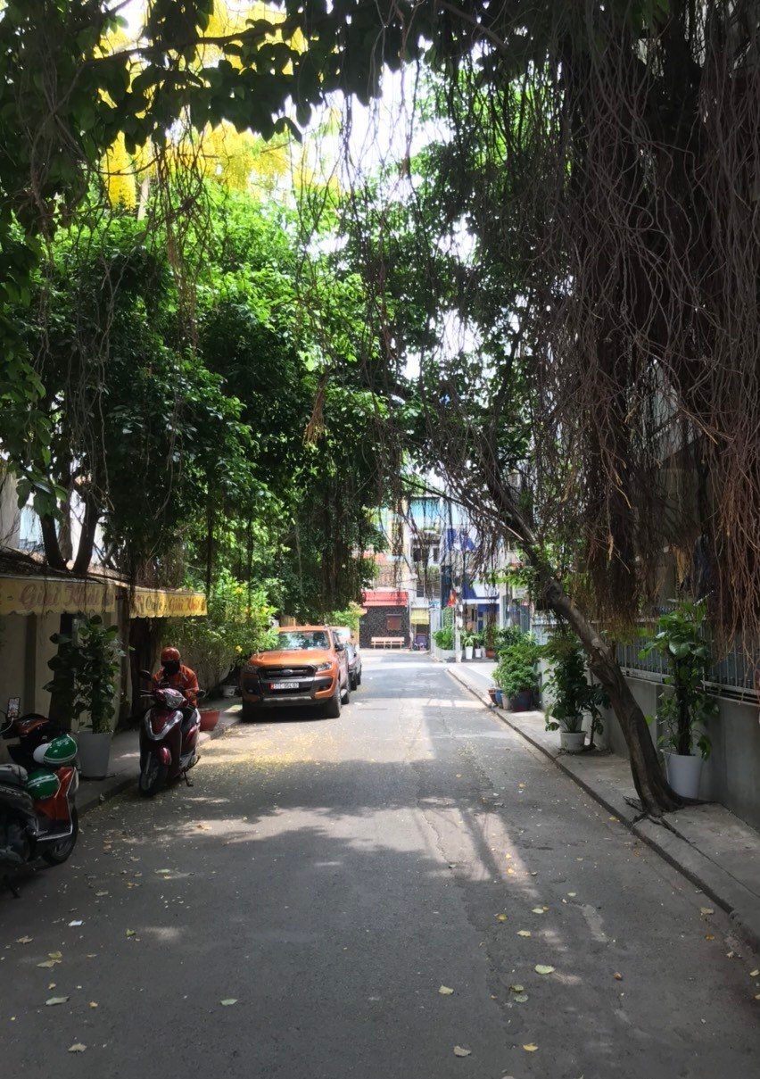 Bán nhà Hẻm 6m kinh doanh khu Cư xá Đồng Tiến Quận 10, 4M*20M Nhà 4 Lầu mới đẹp.