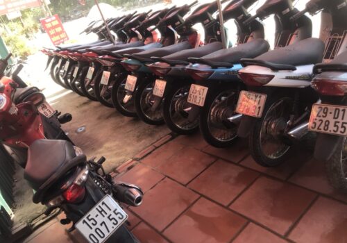 Cửa hàng xe máy số 1 cầu định công chuyên bán các dòng xe máy honda ware, ablet,lead và nhiều loại xe ga khác.