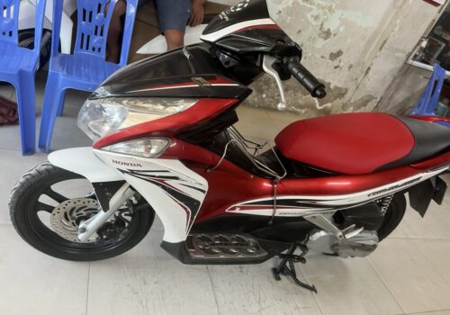 Cần bán xe ablet đời 2011 biển hà nội tại số 1 Cầu Định Công, quận Hoàng Mai, Hà Nội.