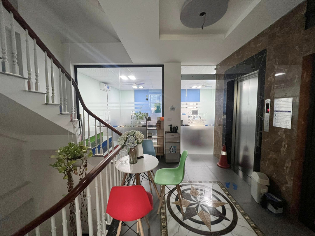 Bán nhà thang máy, gara ô tô, kinh doanh Bát Khối, Long Biên, 106M, nhỉnh 12 tỷ.