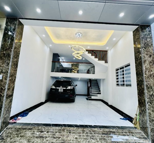 BÁN NHÀ TÂY TRÀ QUẬN HOÀNG MAI - 45M 5 TẦNG MT 5M - NHỈNH 6 TỶ NGÕ THÔNG OTO VÀO NHÀ KINH DOANH ĐỈNH NHÀ ĐẸP NỞ HẬU.