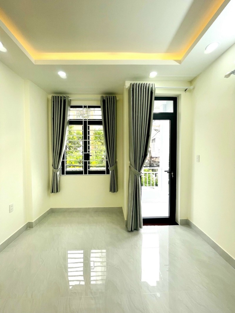 Bán nhà hẻm 6m gần Ba Tháng Hai, Quận 11, 30m2, mới đẹp, chỉ 4 tỷ nhỉnh.