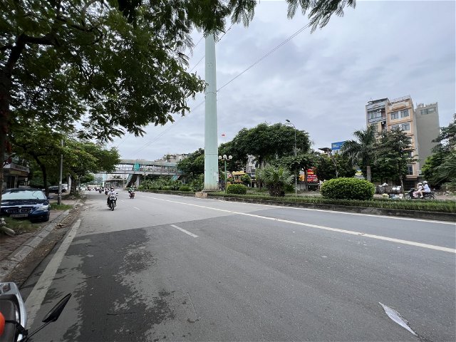 Bán gấp nhà 5 tầng mặt phố Tố Hữu, 58m2, MT 5.1m, kinh doanh sầm uất, giá 12 tỷ.