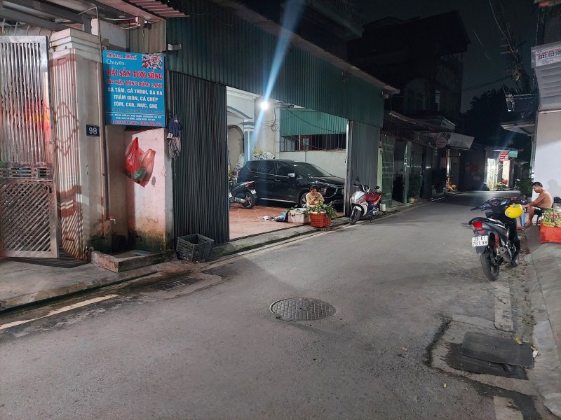 PHỐ TRẠM – MẶT NGÕ ÔTÔ TRÁNH - MẶT TIỀN RỘNG - NỞ HẬU - KINH DOANH..