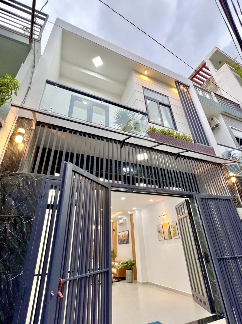 Bán Nhà Dương Quảng Hàm Giáp Bình Thạnh 70m2 Giá 7 Tỷ 4 Hẻm Xe Hơi.