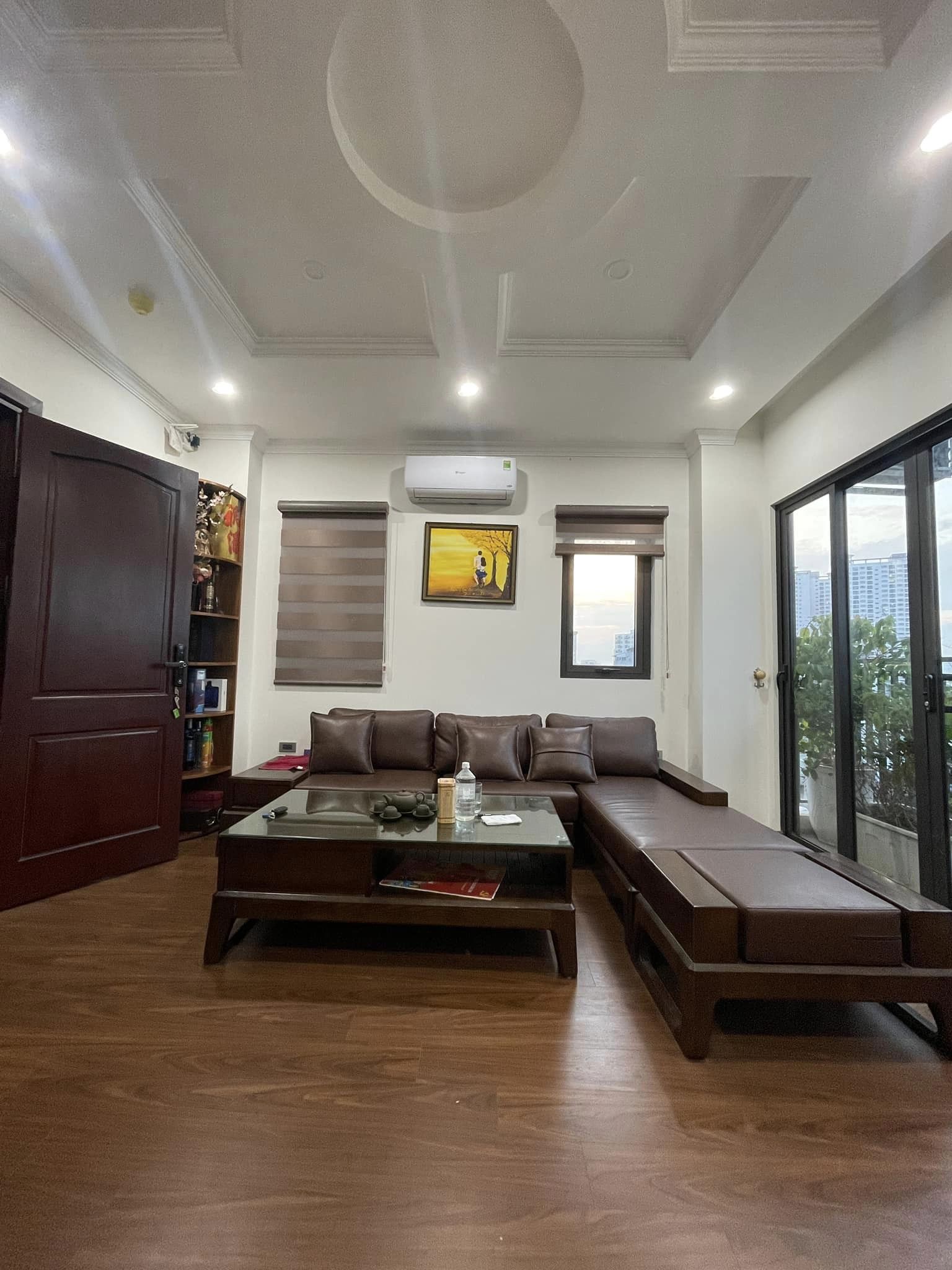 Bán nhà phố Xã Đàn, ngõ nông, ô tô gần, nhà đẹp, 55m, 4PN, nhỉnh 5 tỷ.