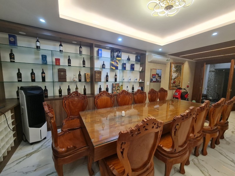 BÁN NHÀ NGUYỄN VĂN CỪ - NHÀ SIÊU ĐẸP - NỞ HẬU – GẦN PHỐ - DÂN TRÍ CAO - Ở SƯỚNG.