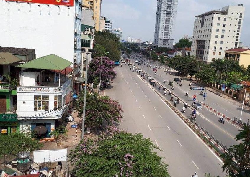 BÁN NHÀ MẶT PHỐ ĐẠI CỒ VIỆT 35M2 5 TẦNG – LÔ GÓC 2 THOÁNG - VỈA HÈ- KINH DOANH – GIÁ 12 TỶ.