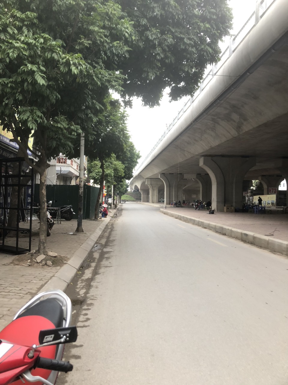 Bán nhà C4 phố Đàm Quang Trung, ô tô, 85 m2, MT 6m, giá chỉ 7 tỷ.