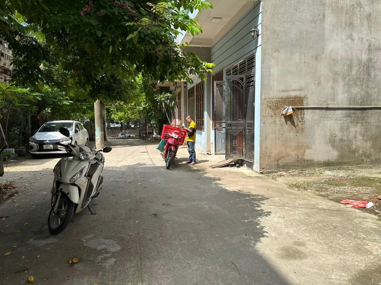 Bán nhà phố Nguyễn Hữu Tước, căn góc, 30m ra mặt phố, 48m, 3Pn, 5 tỷ.