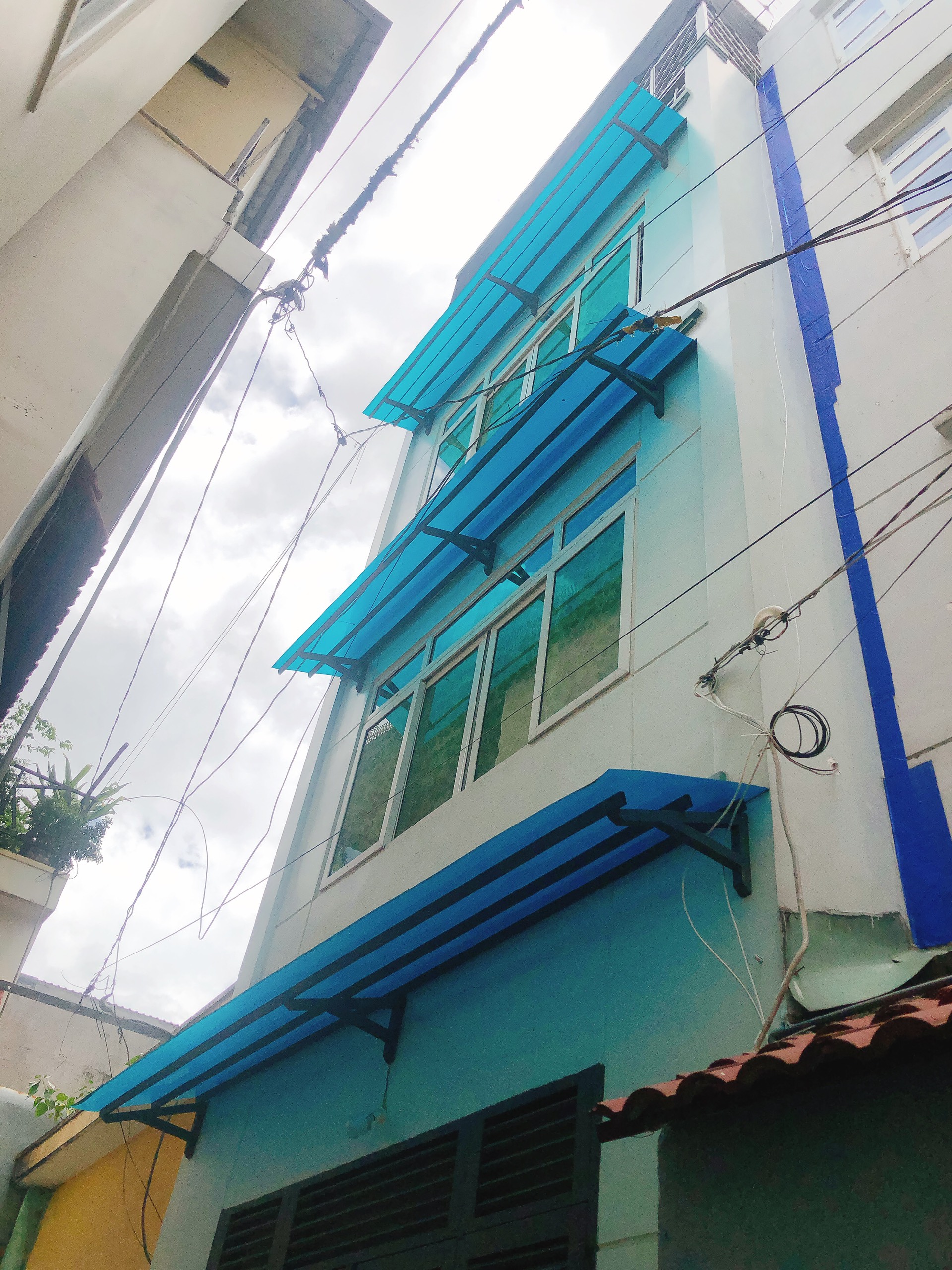 Bán Nhà Dương Quảng Hàm Gò Vấp 4 Tầng Giá 4 tỷ 6 Thương Lượng.