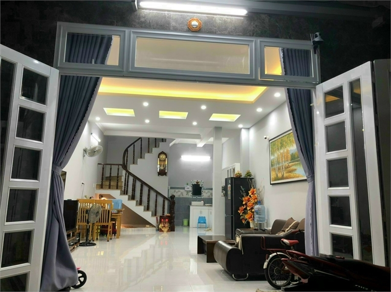 Cho thuê nhà mặt tiền 1 trệt 5 lầu đường lý thường kiệt p1, tpvt.