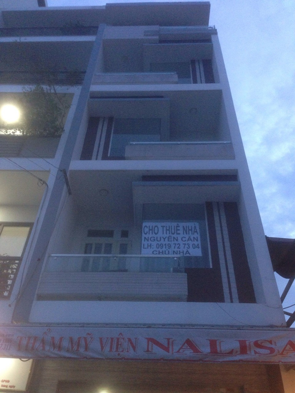 Chính chủ cho thuê nhà mặt tiền đường Hoa Bằng - Tân Sơn Nhì - giá 25tr/ tháng.