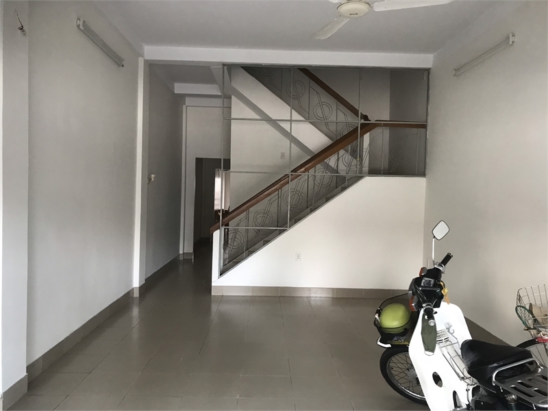 Cho thuê mặt bằng cạnh chợ nam kỳ khởi nghĩa P4, TPVT.