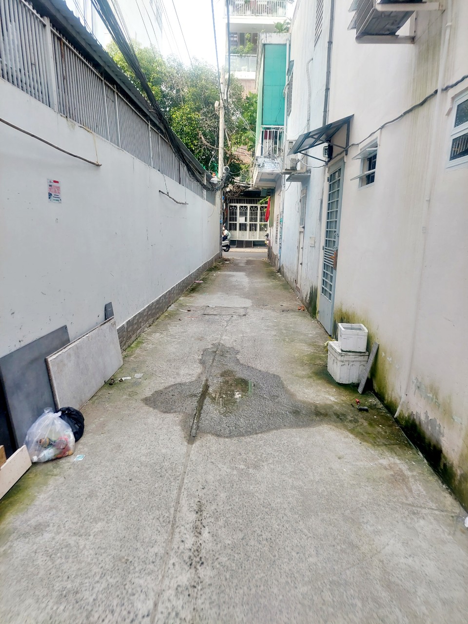 HẼM 3m ĐẸP, THẲNG NHÀ MỚI 3 TẦNG, KHU VIP, P TÂN QUY Q7, 5,7 TỎI..