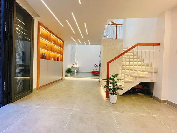 Siêu Phẩm Dương Quảng Hàm Gò Vấp 48m2 4 Tầng Giá 5 Tỷ 9 Hẻm Xe Hơi.