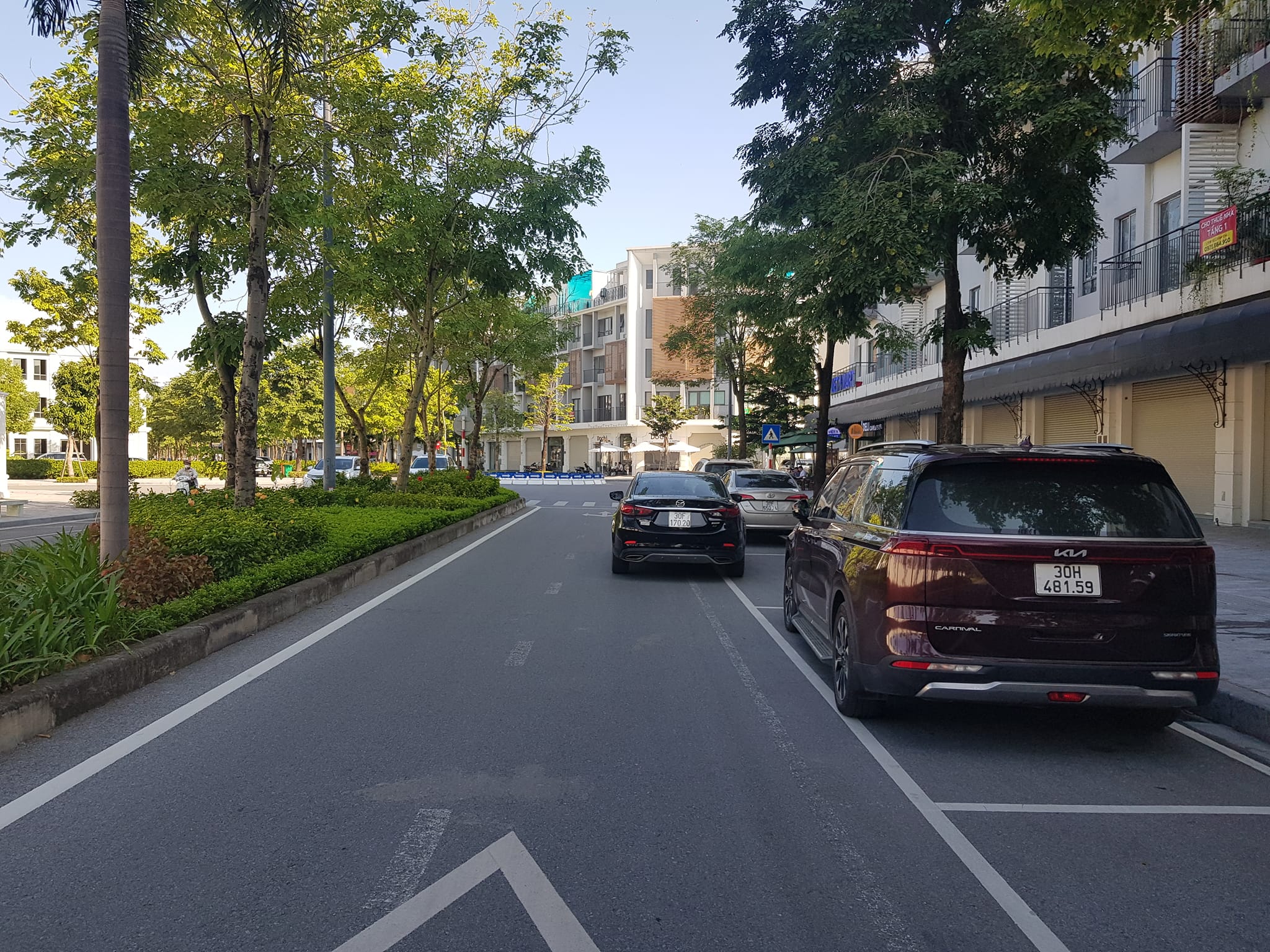 Bán nhà Chu Văn An, Nguyễn Xiển 75m2x5T,5m MT, Giá nhỉnh 20 tỷ.