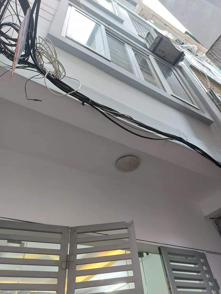 Bán nhà Vĩnh Hưng, Hoàng Mai, ngõ nông rộng gần ô tô chỉ nhỉnh 3 tỷ có nhà mới ở ngay.