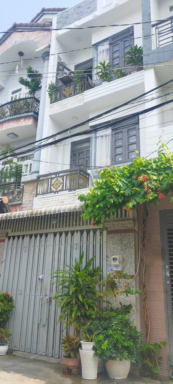 Bán nhà 3 tầng chỉ hơn 4 tỷ, 4x14, Hẻm ôtô, Tân Thới Hiệp, quận 12
