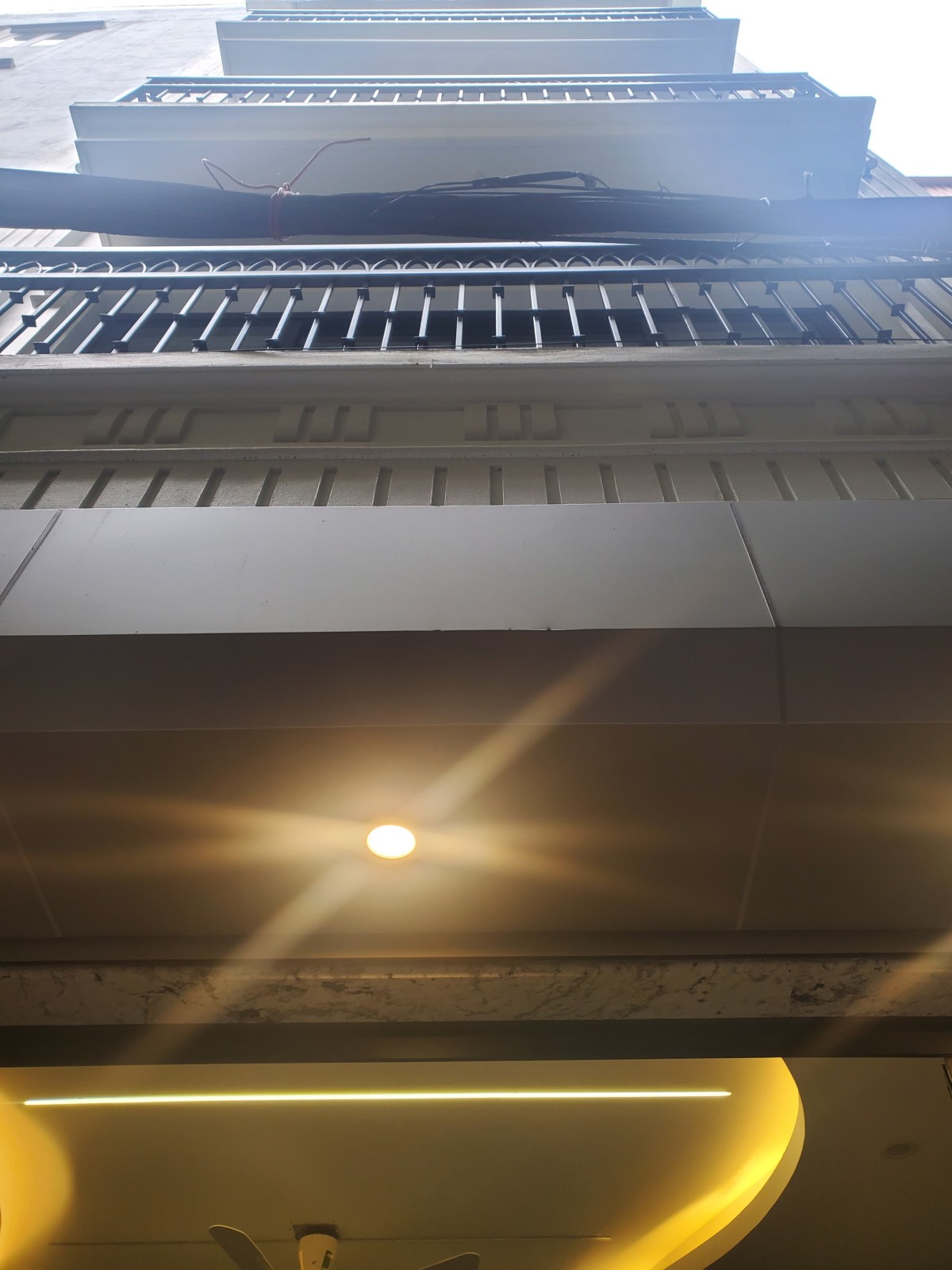 Bán Gấp nhà Phố Kim Hoa 7Tg thang máy nội thất xịn 45m MT 5,0m hơn 8 tỷ.