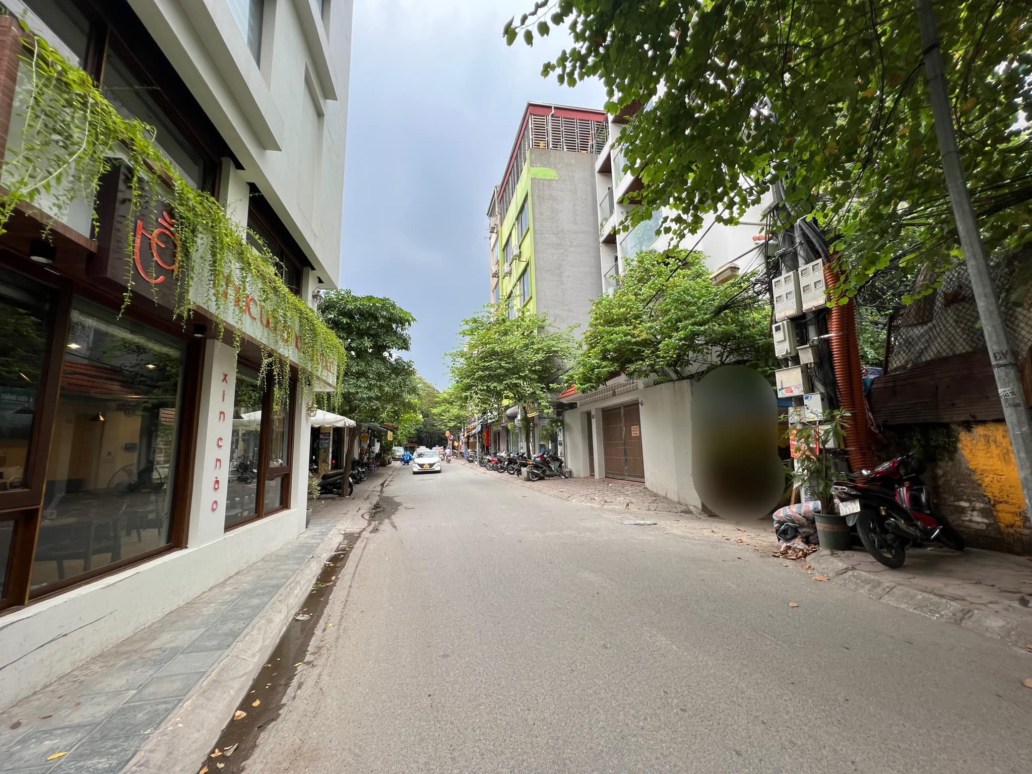 Bán nhà ngõ 173 Hoàng Hoa Thám nhỉnh 4 tỷ ô tô đỗ 35m2, 2T, MT6m nhà đẹp cực hiếm.