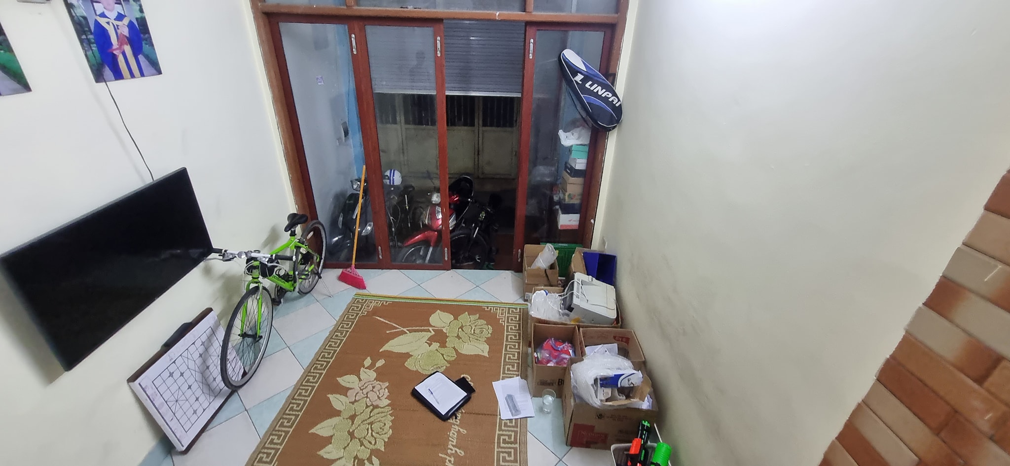 Bán nhà Tam Trinh 31 m2, 2 tỷ 950, có sân để xe rộng.