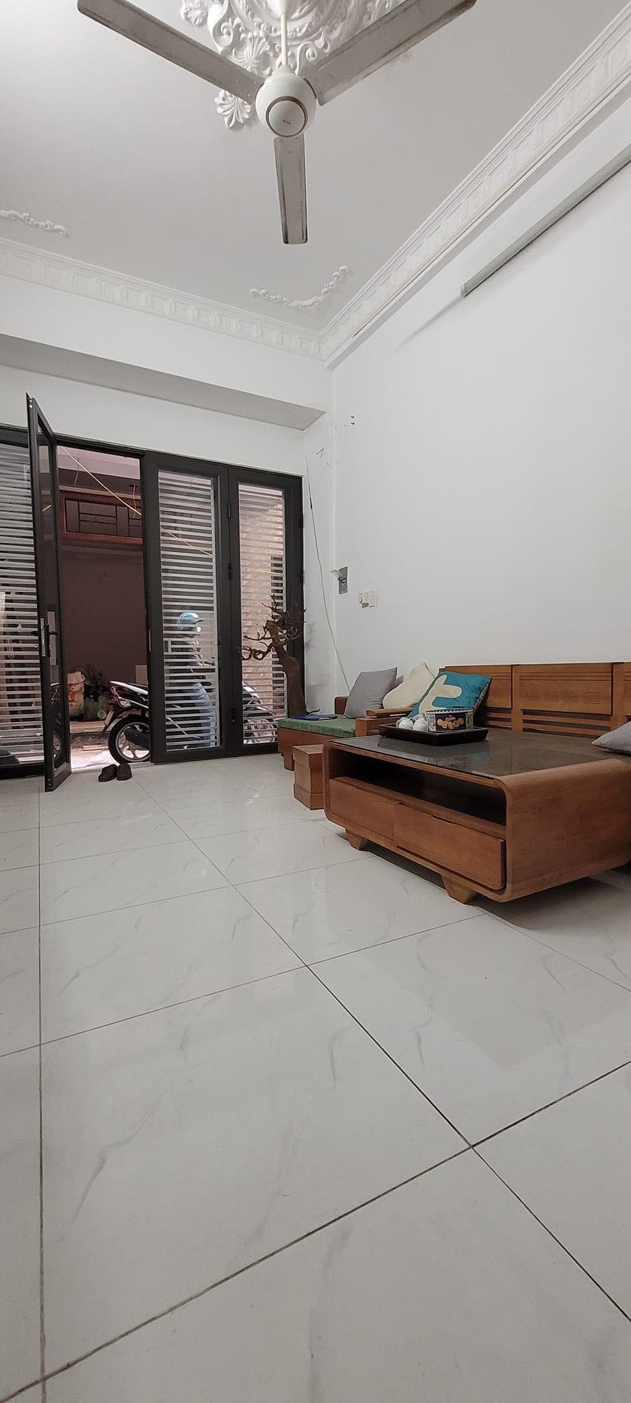 Cần bán nhà trần khát trân.Nở hậu,48m2,3 tầng,an sinh đỉnh,chỉ 4.15 tỷ.