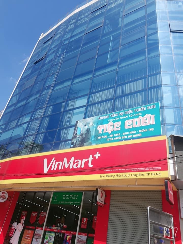 Bán toà nhà VP tại Phúc Lợi, 7 tầng, 2 thang máy, cho thuê 200tr/tháng, giá nhỉnh 40 tỷ.