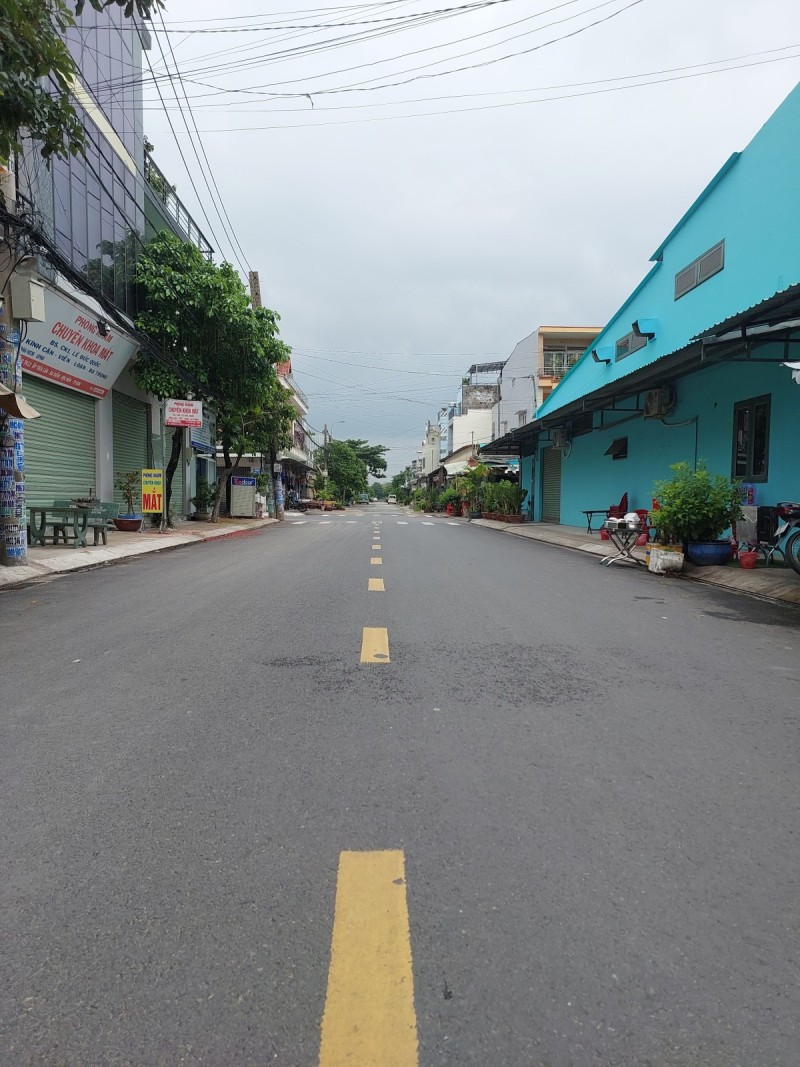 MẶT TIỀN ĐƯỜNG 12M - KINH DOANH SẦM UẤT - 3 TẦNG 5.1M x 17.3M- Q12 GIÁ CHỈ 4.95 TỶ.