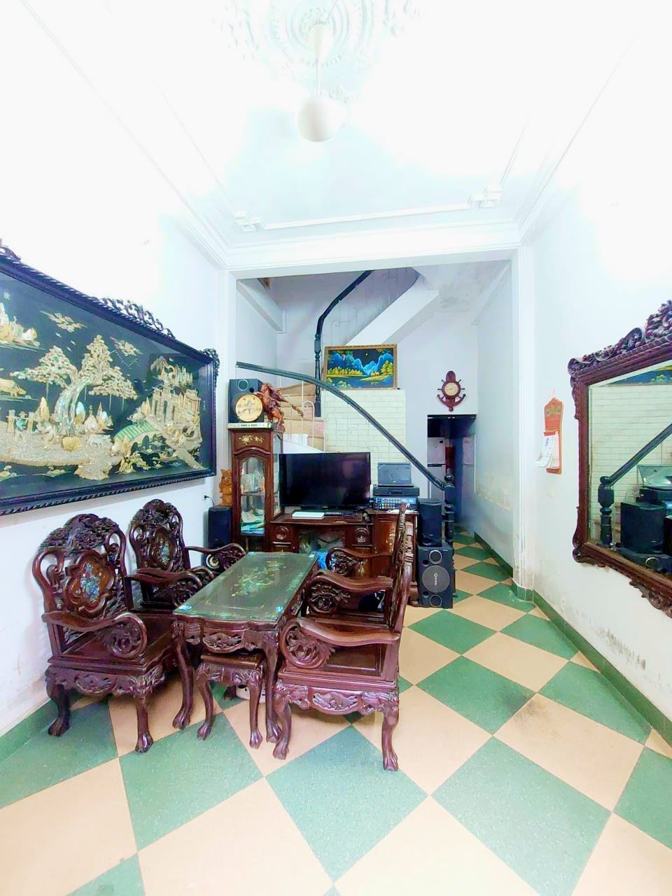 NHÀ PHỐ MINH KHAI VỊ TRÍ ĐẸP LÔ GÓC 2 MẶT THOÁNG 50M RA ÔTÔ TRÁNH DT: 32M2 3 TẦNG 3 NGỦ GIÁ:3.2 TỶ QUẬN HAI BÀ TRƯNG.