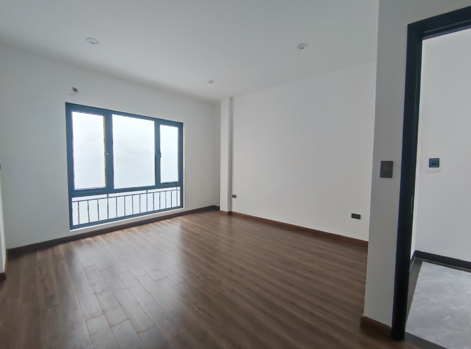 BÁN NHÀ ĐẶNG VĂN NGỮ, 35m2x 4T, MT4.5m, Ô TÔ ĐỖ CỔNG, LÔ GÓC, KINH DOANH, CHỈ NHỈNH 3 TỶ.